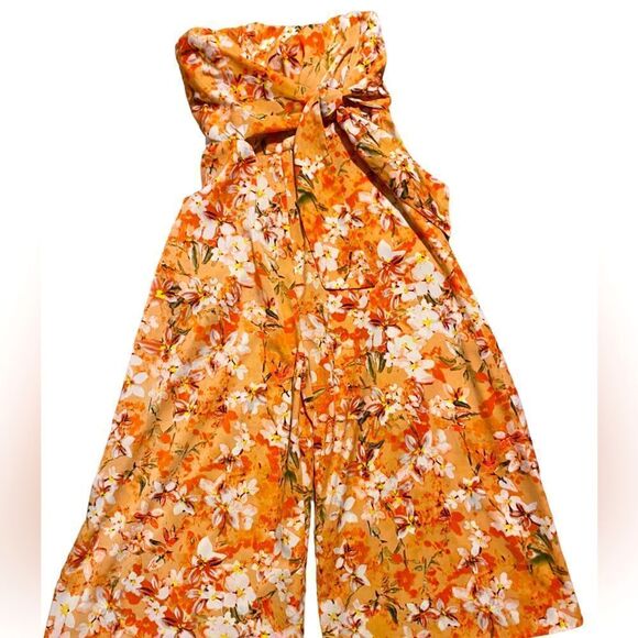 Entro Strapless Floral Wide-Legged Romper - Picture 10 of 10